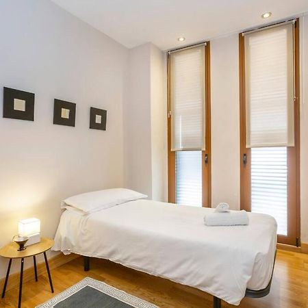 Marieta Apartment By The Castle With Ac Alicante Buitenkant foto
