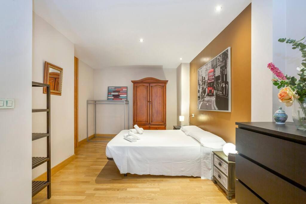 Marieta Apartment By The Castle With Ac Alicante Buitenkant foto