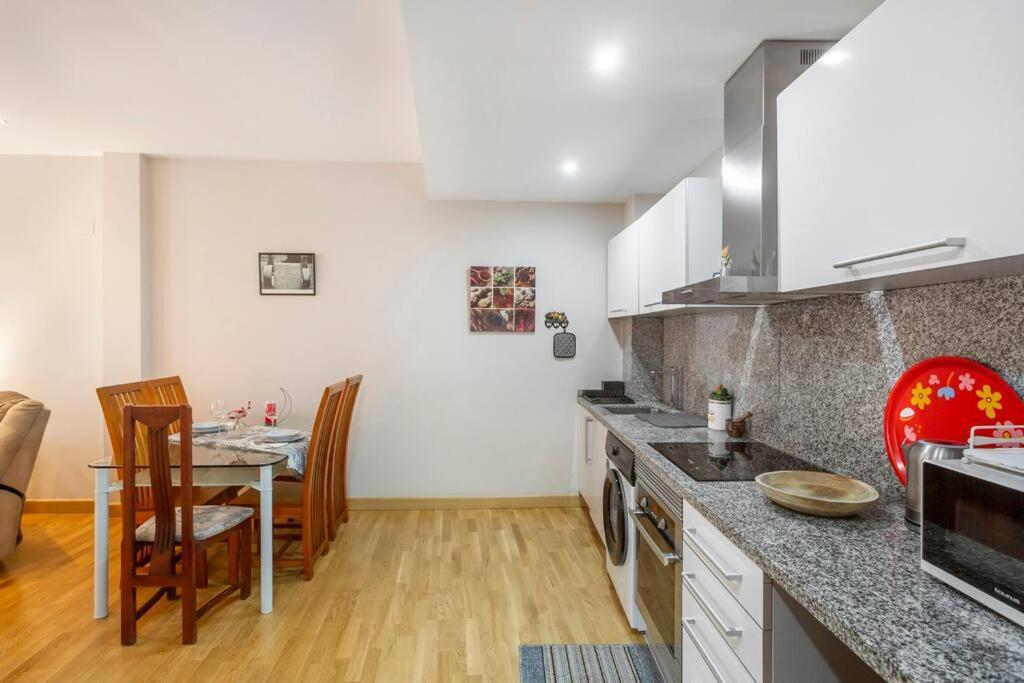 Marieta Apartment By The Castle With Ac Alicante Buitenkant foto