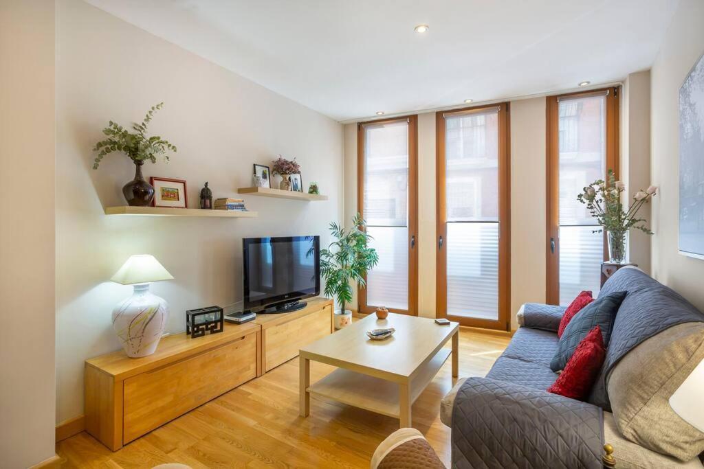 Marieta Apartment By The Castle With Ac Alicante Buitenkant foto